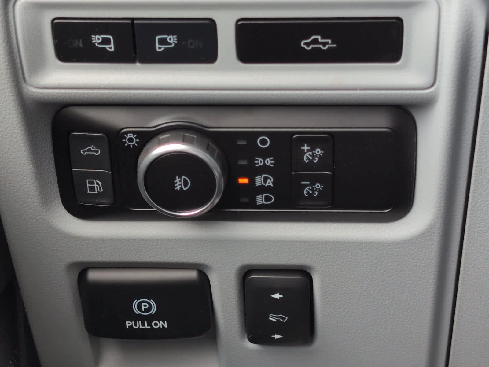 Used 2023 Ford F150 Limited AWD/4WD image 38
