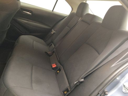 Used 2020 Toyota Corolla LE FWD image 18
