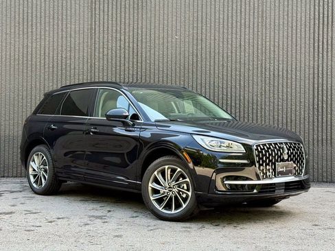 New 2025 Lincoln Corsair Grand Touring image 7