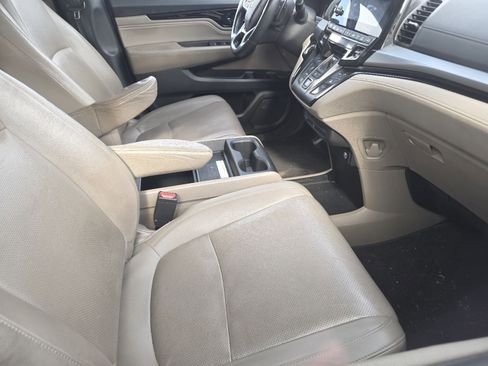 Used 2018 Honda Odyssey Elite image 21