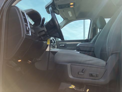 Used 2015 RAM 1500 Big Horn image 31