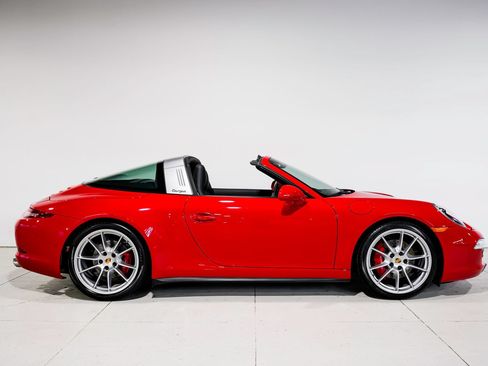 Used 2015 Porsche 911 Targa 4S AWD/4WD image 3