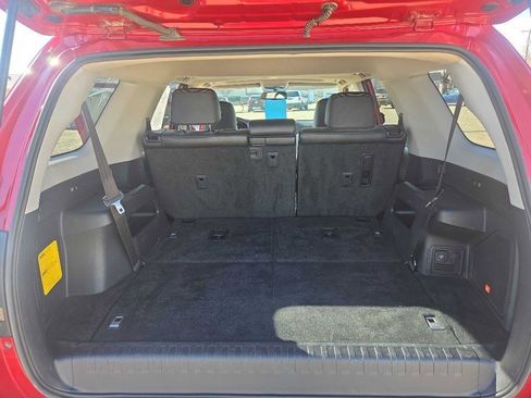 Used 2014 Toyota 4Runner SR5 AWD/4WD image 21