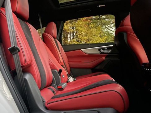 Used 2022 Acura MDX A-Spec image 19