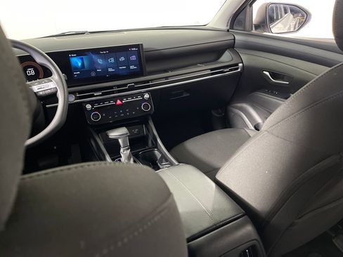 Certified 2025 Hyundai Tucson SEL FWD image 17