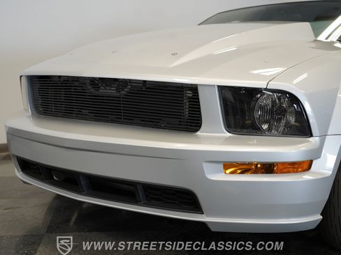 Used 2006 Ford Mustang GT RWD image 22
