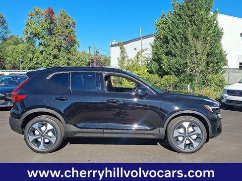 New 2026 Volvo XC40 B5 Plus w/ Protection Package Premier image 8