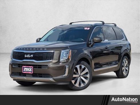 Used 2022 Kia Telluride S image 1