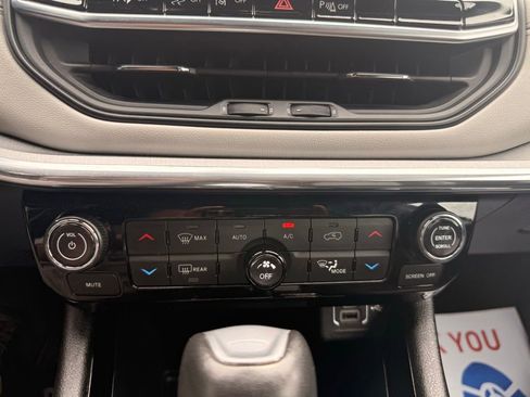 Used 2024 Jeep Compass Limited AWD/4WD image 18