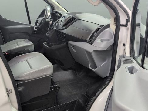 Used 2018 Ford Transit 150 130 Low Roof RWD image 17