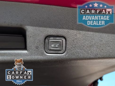 Used 2024 Chevrolet Traverse RS w/ LPO, Floor Liner Package AWD/4WD image 13
