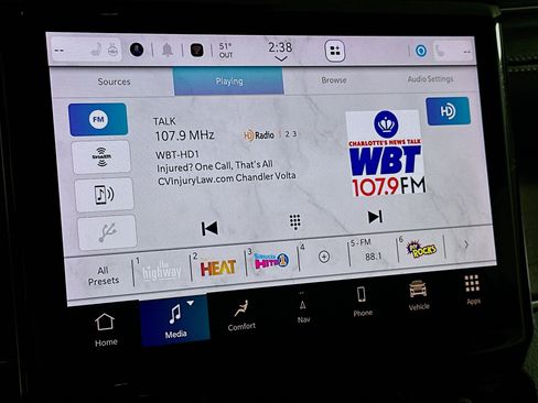 Used 2024 Jeep Grand Cherokee Limited image 21