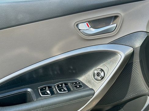 Used 2017 Hyundai Santa Fe Sport image 14