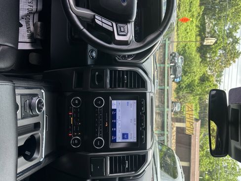 Used 2021 Ford Expedition XLT AWD/4WD image 16