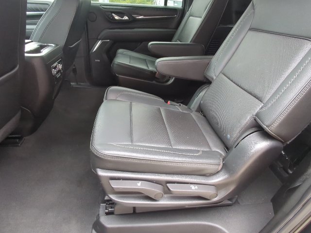 Used 2023 GMC Yukon XL Denali AWD/4WD image 25