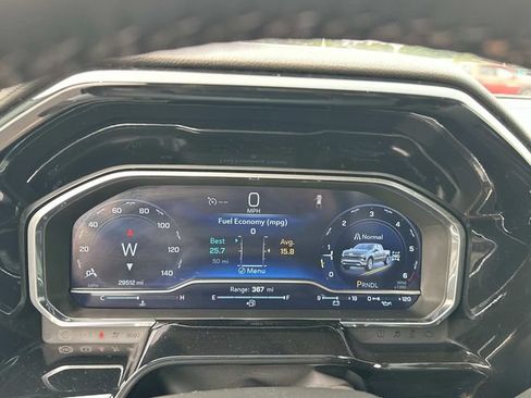 Certified 2024 Chevrolet Silverado 1500 LT AWD/4WD image 10
