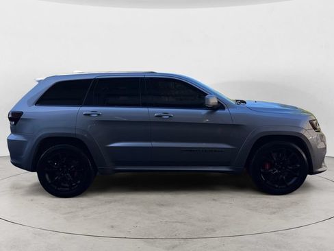 Used 2017 Jeep Grand Cherokee SRT AWD/4WD image 6
