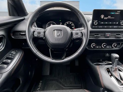 Used 2025 Honda HR-V Sport image 15