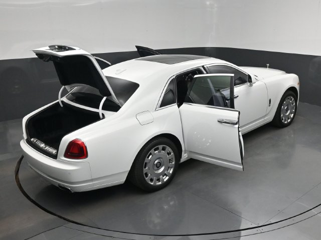 Used 2013 Rolls-Royce Ghost RWD image 29