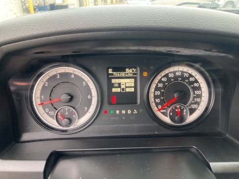 Used 2017 RAM 1500 Express w/ Express Value Package image 19