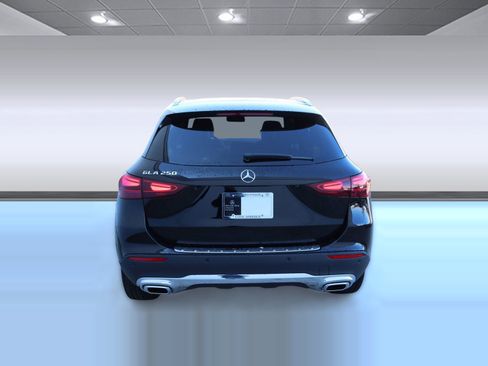 Certified 2025 Mercedes-Benz GLA 250 image 8