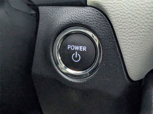 Used 2025 Toyota RAV4 XLE w/ Convenience Package image 26