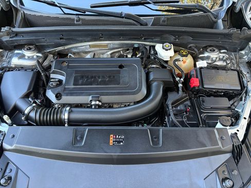 Used 2023 Buick Envision Avenir image 29