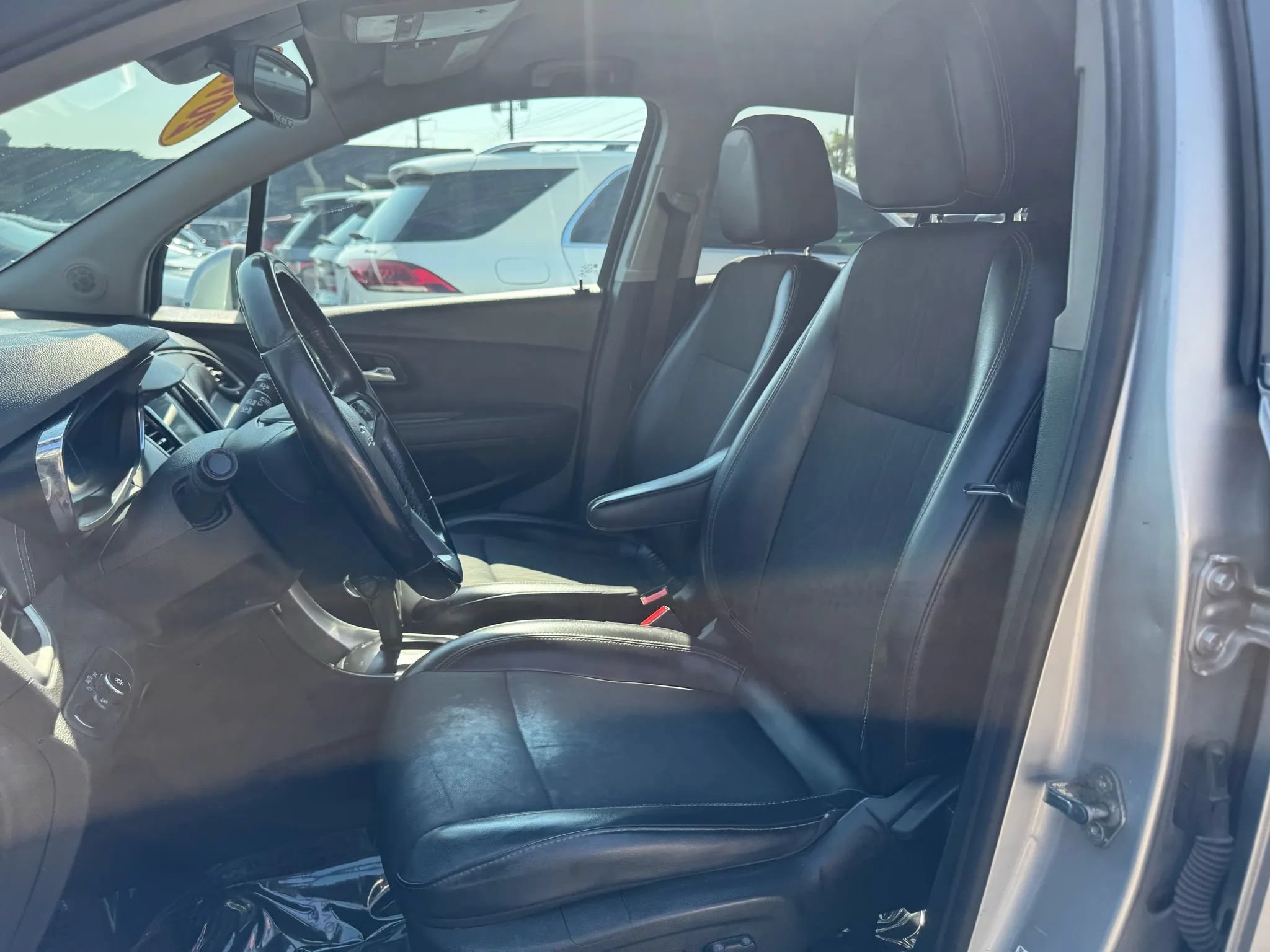 Used 2018 Chevrolet Trax LT w/ LT Convenience Package AWD/4WD image 10