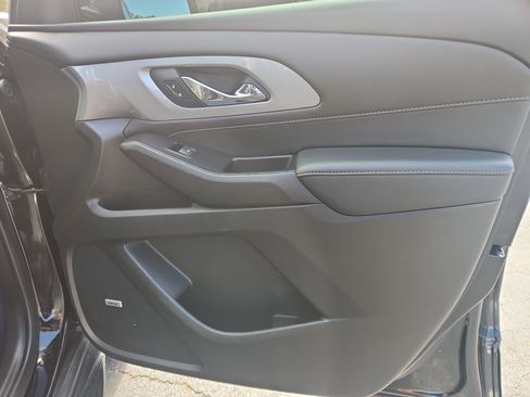 Used 2020 Chevrolet Traverse LT w/ LT Premium Package image 52