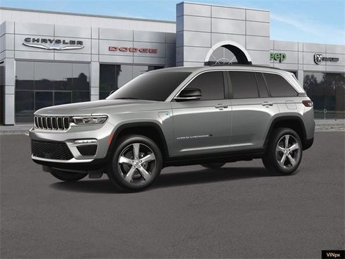 Used 2024 Jeep Grand Cherokee Limited 4xe w/ Luxury Tech Group II image 2