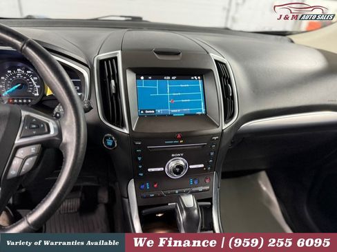 Used 2017 Ford Edge Titanium w/ Equipment Group 301A AWD/4WD image 20