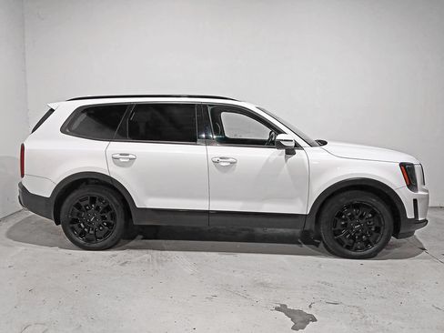 Used 2022 Kia Telluride EX w/ EX Premium Package AWD/4WD image 7