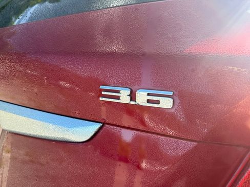 Used 2019 Cadillac XT5 Luxury FWD image 16