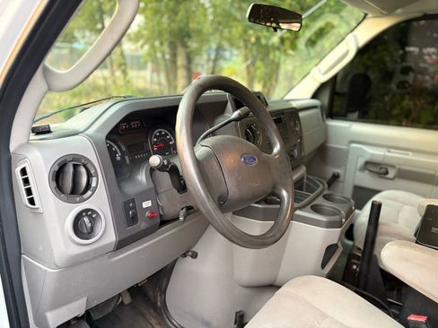 Used 2012 Ford E-150 and Econoline 150 RWD image 35
