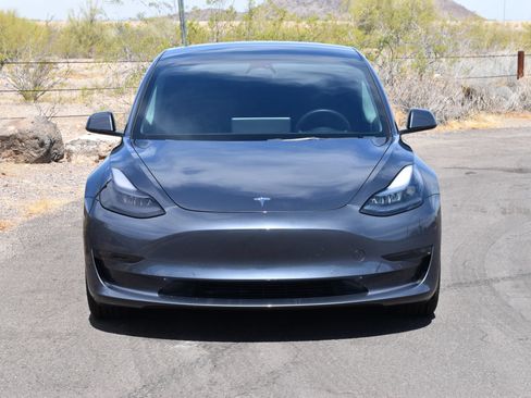 Used 2023 Tesla Model 3 Standard Range RWD image 2