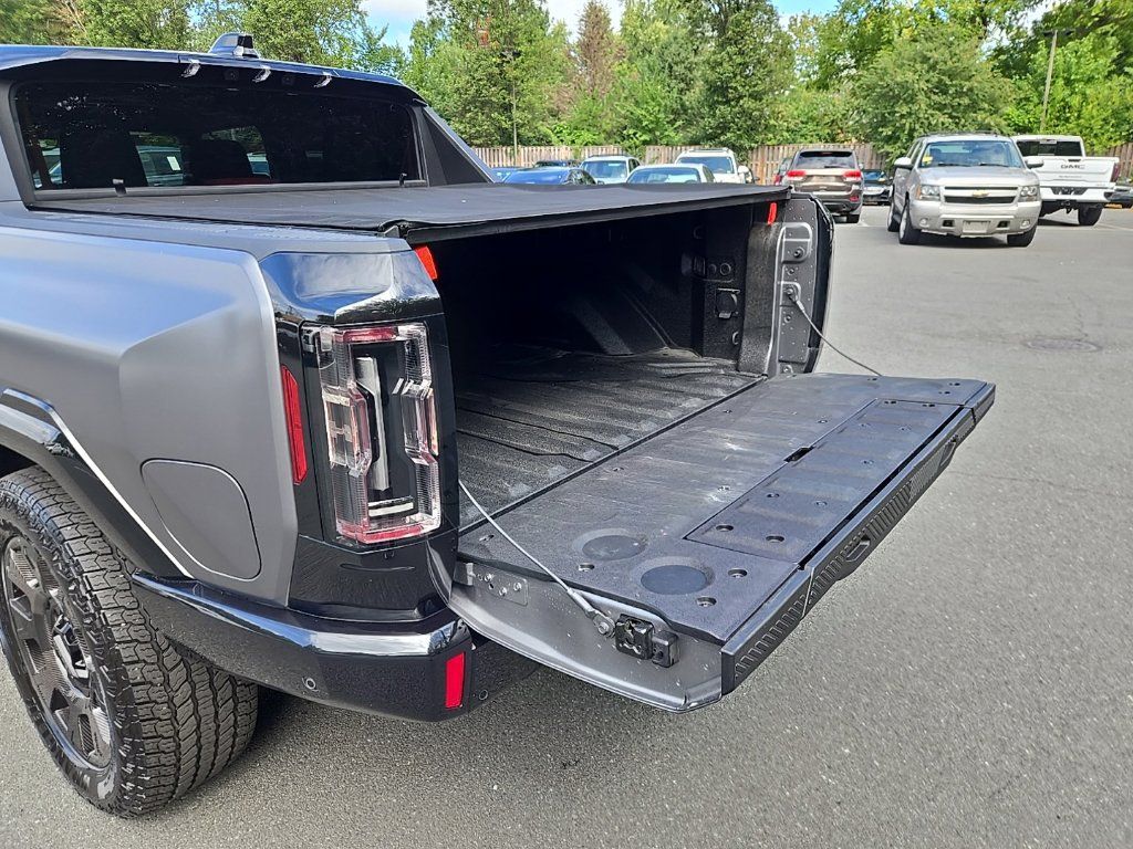 Used 2026 GMC Hummer EV 4x4 Crew Cab w/ Carbon Fiber Edition Package image 56