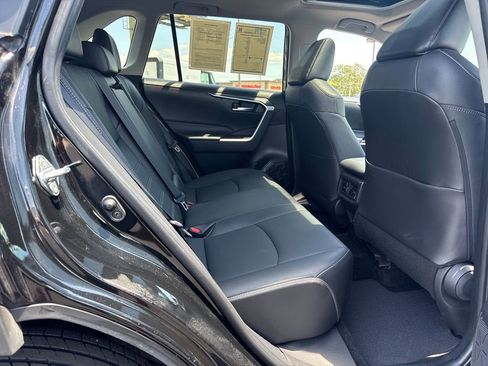 Used 2022 Toyota RAV4 XLE Premium FWD image 13