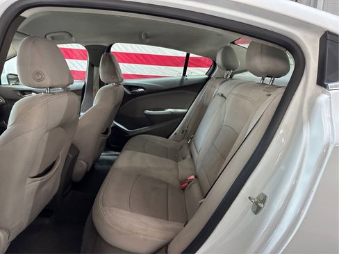 Used 2016 Chevrolet Cruze LT FWD image 10