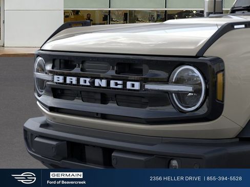 New 2025 Ford Bronco Outer Banks w/ Sasquatch Package image 19