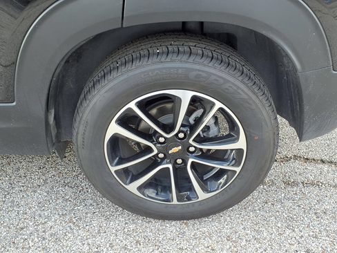 Used 2024 Chevrolet TrailBlazer LT FWD image 25