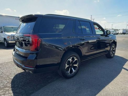 Used 2025 GMC Yukon AT4 w/ AT4 Premium Plus Package AWD/4WD image 8