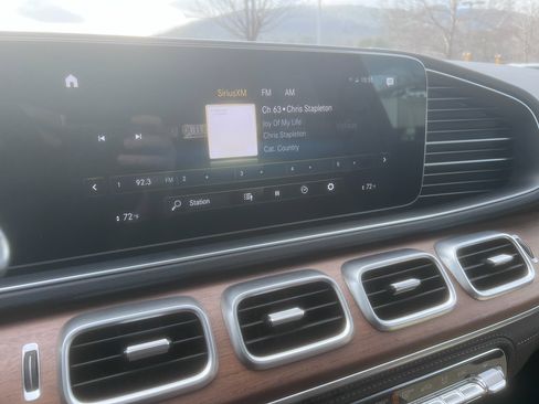 Used 2022 Mercedes-Benz GLE 350 4MATIC image 9