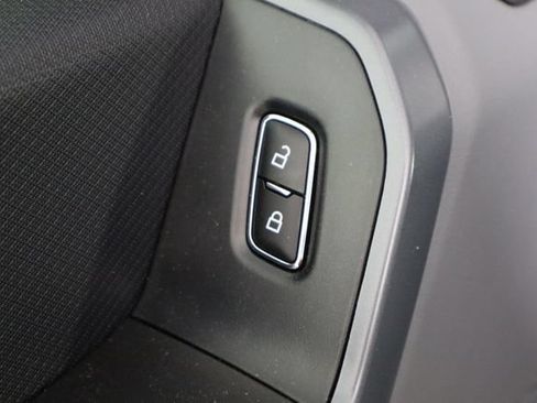 Used 2023 Ford F150 XLT AWD/4WD image 23