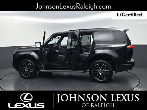 Used 2024 Lexus GX 550 w/ Accessory Package (Z1) AWD/4WD image 37