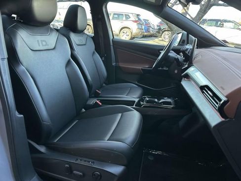 Used 2022 Volkswagen ID.4 Pro S image 9