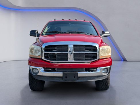 Used 2006 Dodge Ram 2500 Truck SLT AWD/4WD image 3
