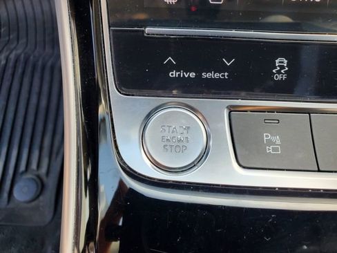 Used 2019 Audi A8 L 3.0T w/ Executive Package image 20