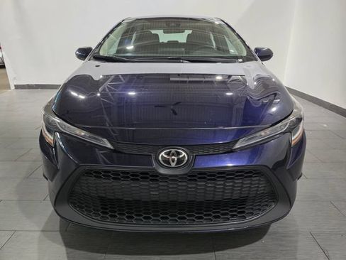 Used 2021 Toyota Corolla LE w/ Carpet Mat Package (TMS) FWD image 8