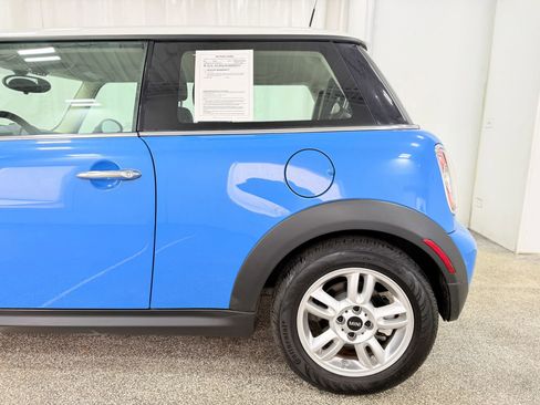 Used 2013 MINI Cooper Hardtop image 5