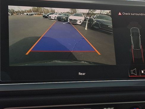 Used 2025 Audi Q3 2.0T Premium w/ Convenience Package image 18